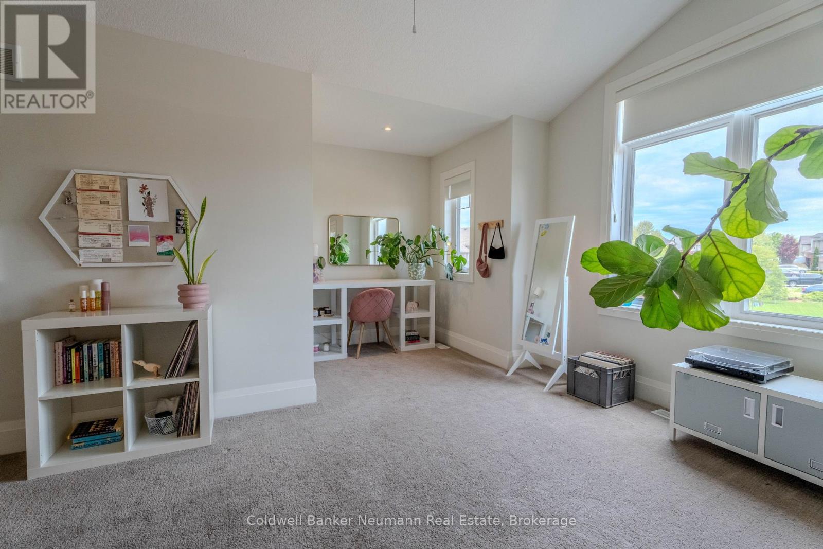 Photo 26 of 22 Hilltop Road, Guelph ON