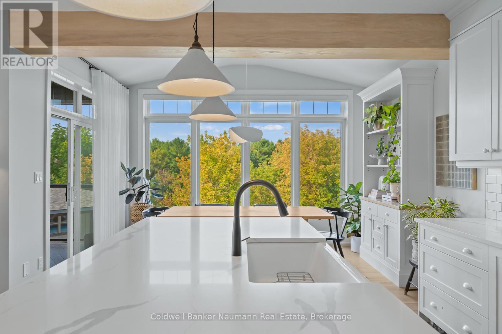 Photo 6 of 22 Hilltop Road, Guelph ON