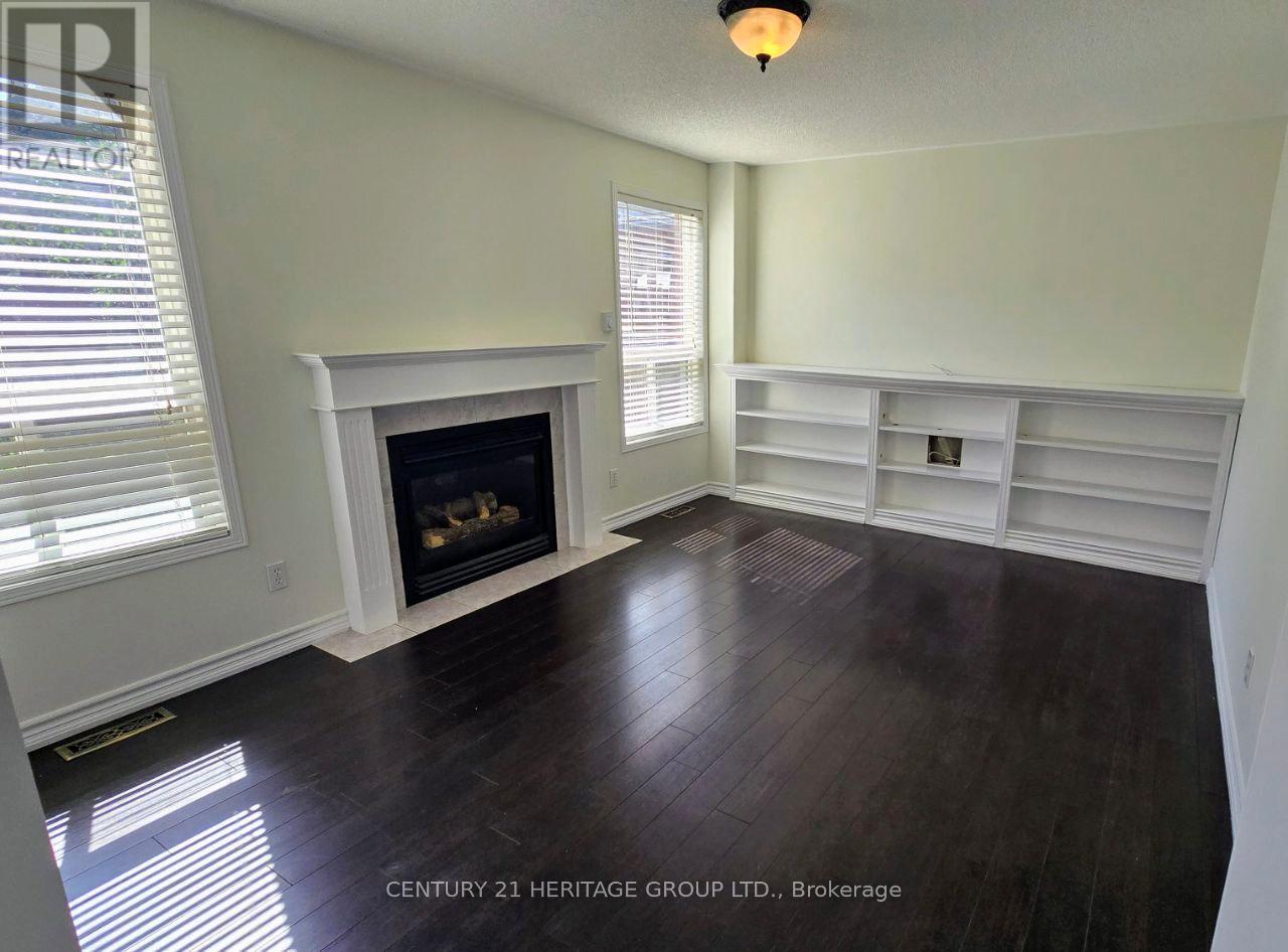 Single Family House for Sale in  FERNDALE DRIVE N Barrie (Northwest) 