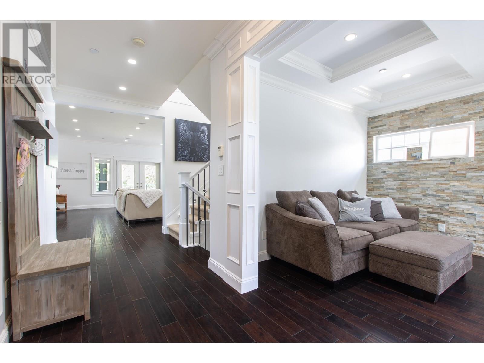 1020 JAY CRESCENT, Squamish real estate listing R3009930