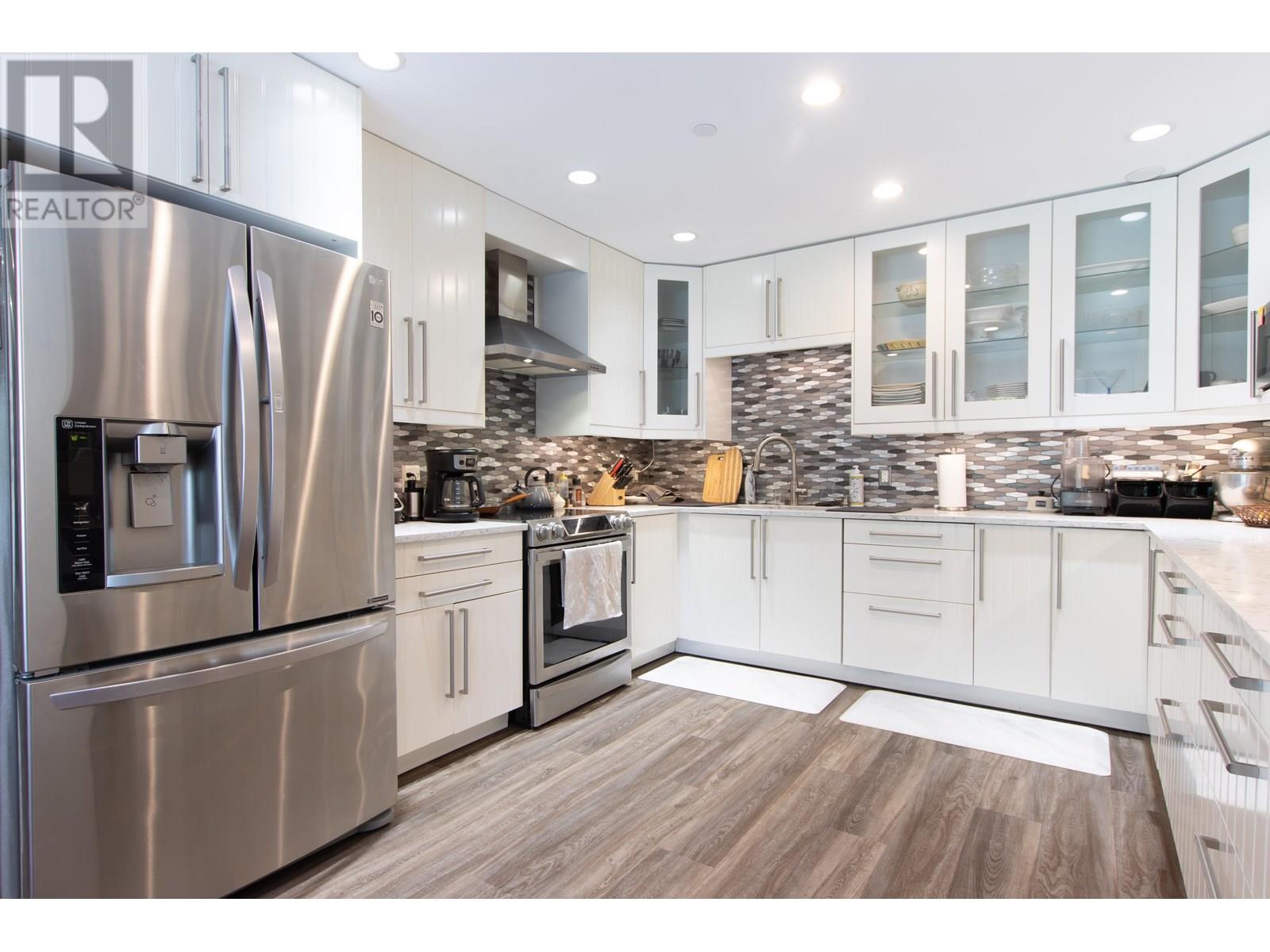 1020 JAY CRESCENT, Squamish real estate listing R3009930