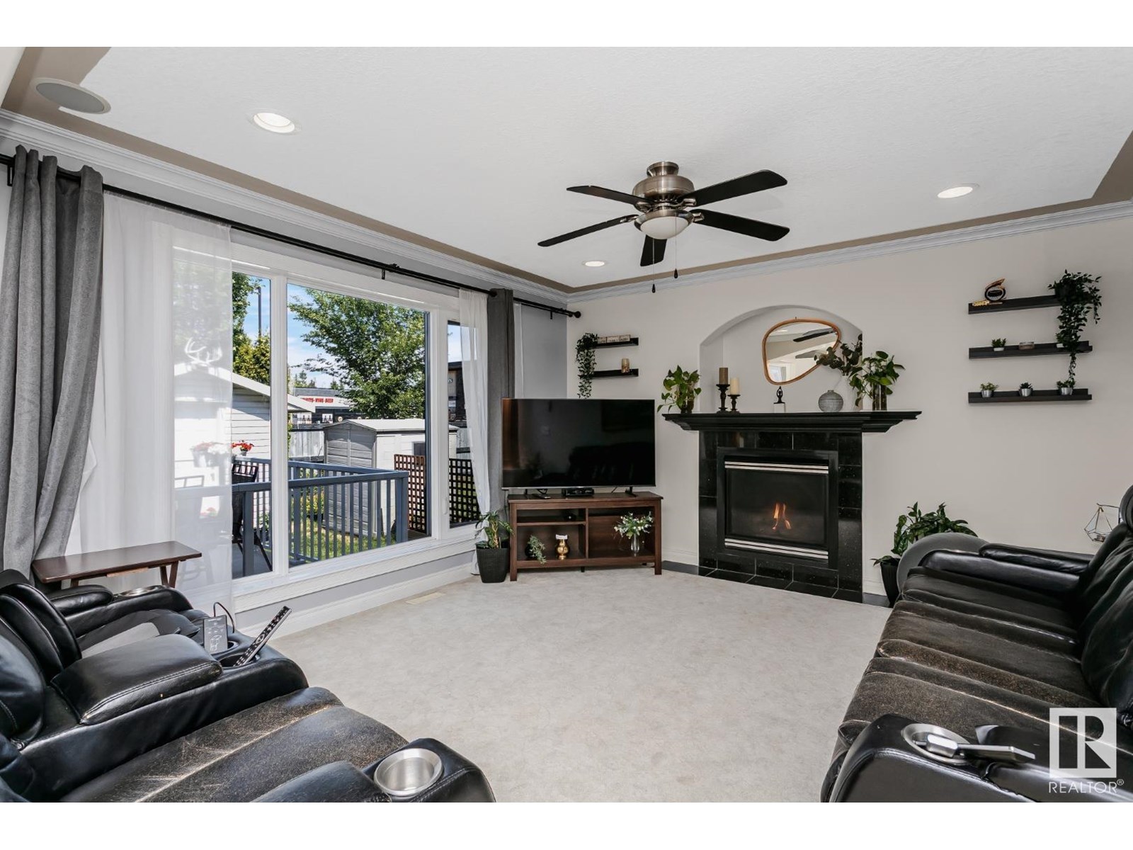 Photo 15 of 6736 11 Av Sw, Edmonton AB