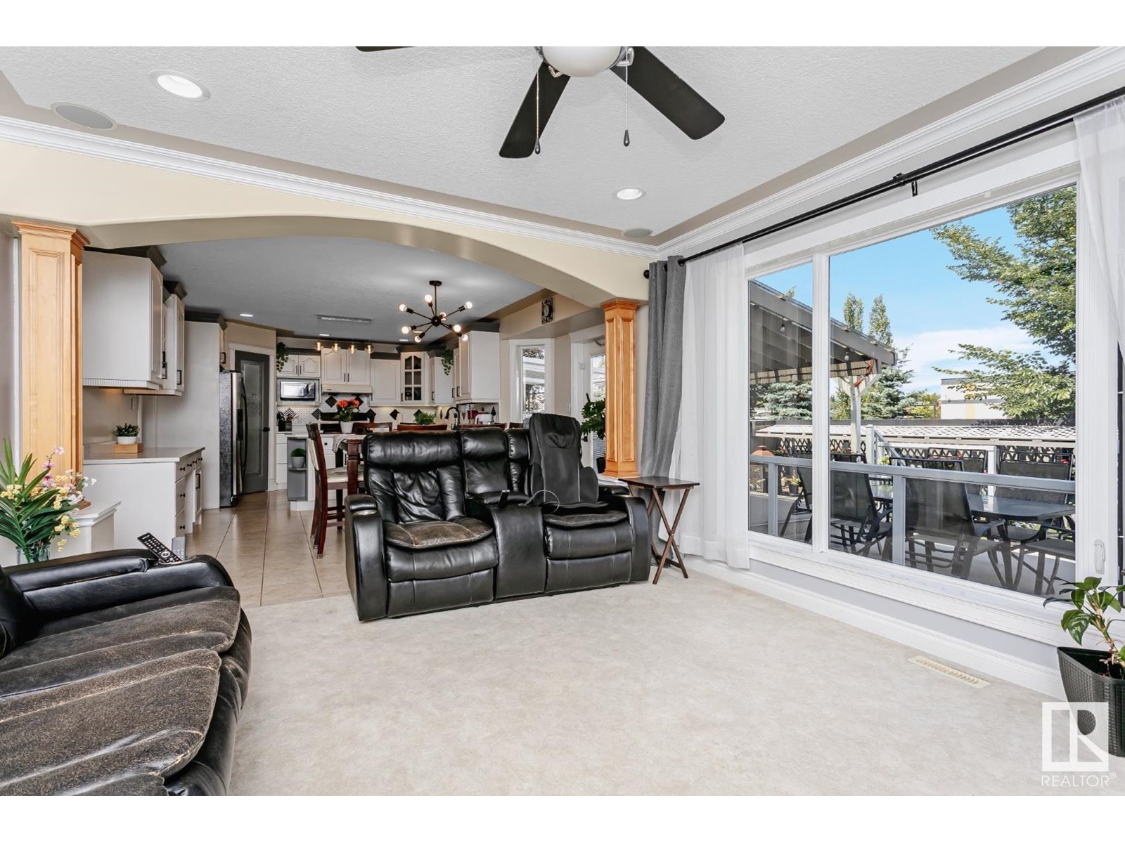 Photo 16 of 6736 11 Av Sw, Edmonton AB
