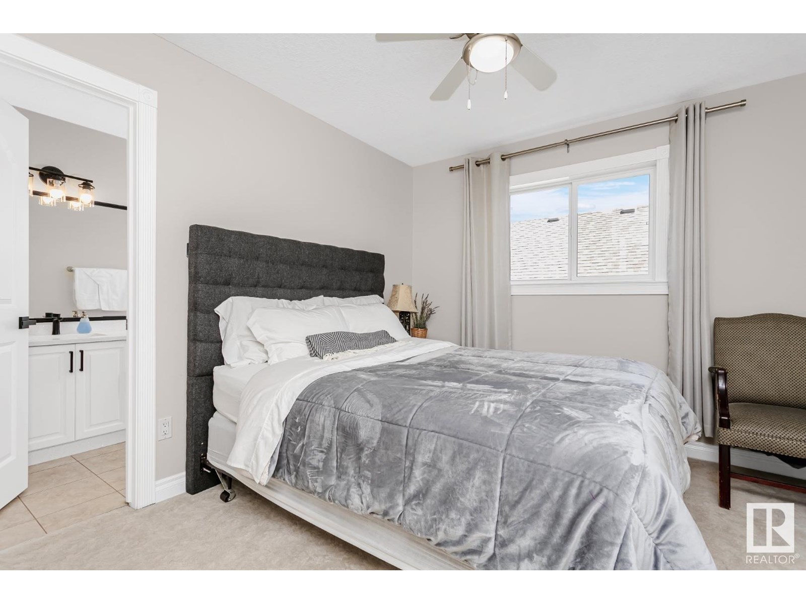 Photo 29 of 6736 11 Av Sw, Edmonton AB