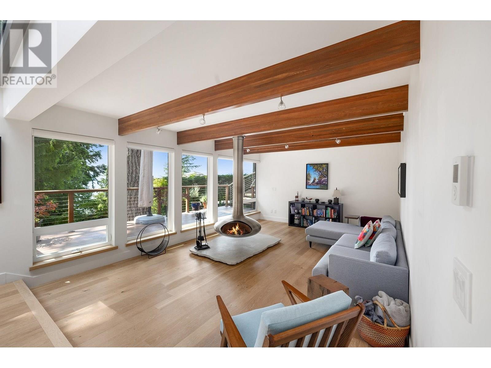 170 SUNSET DRIVE, Lions Bay