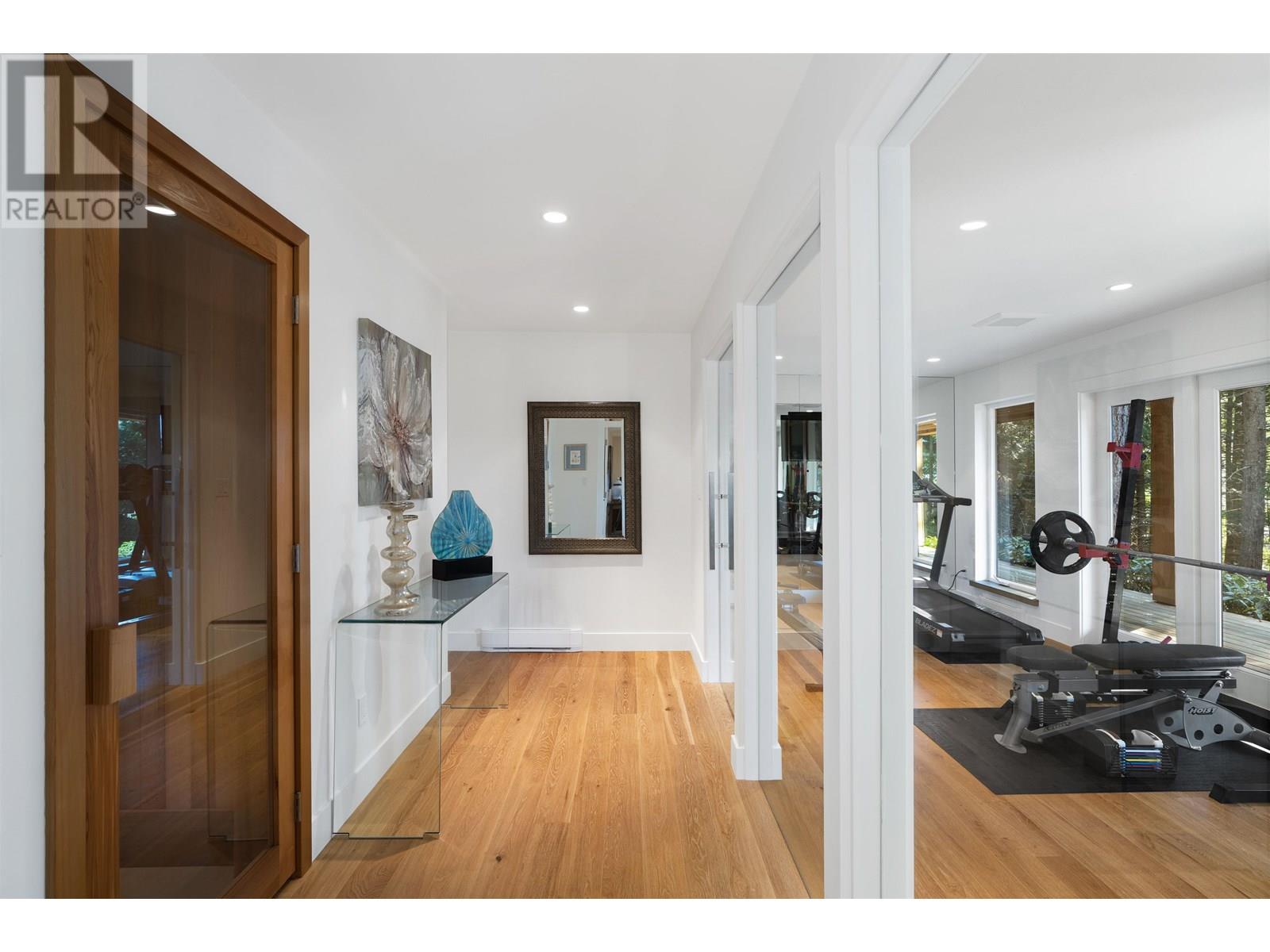 170 SUNSET DRIVE, Lions Bay