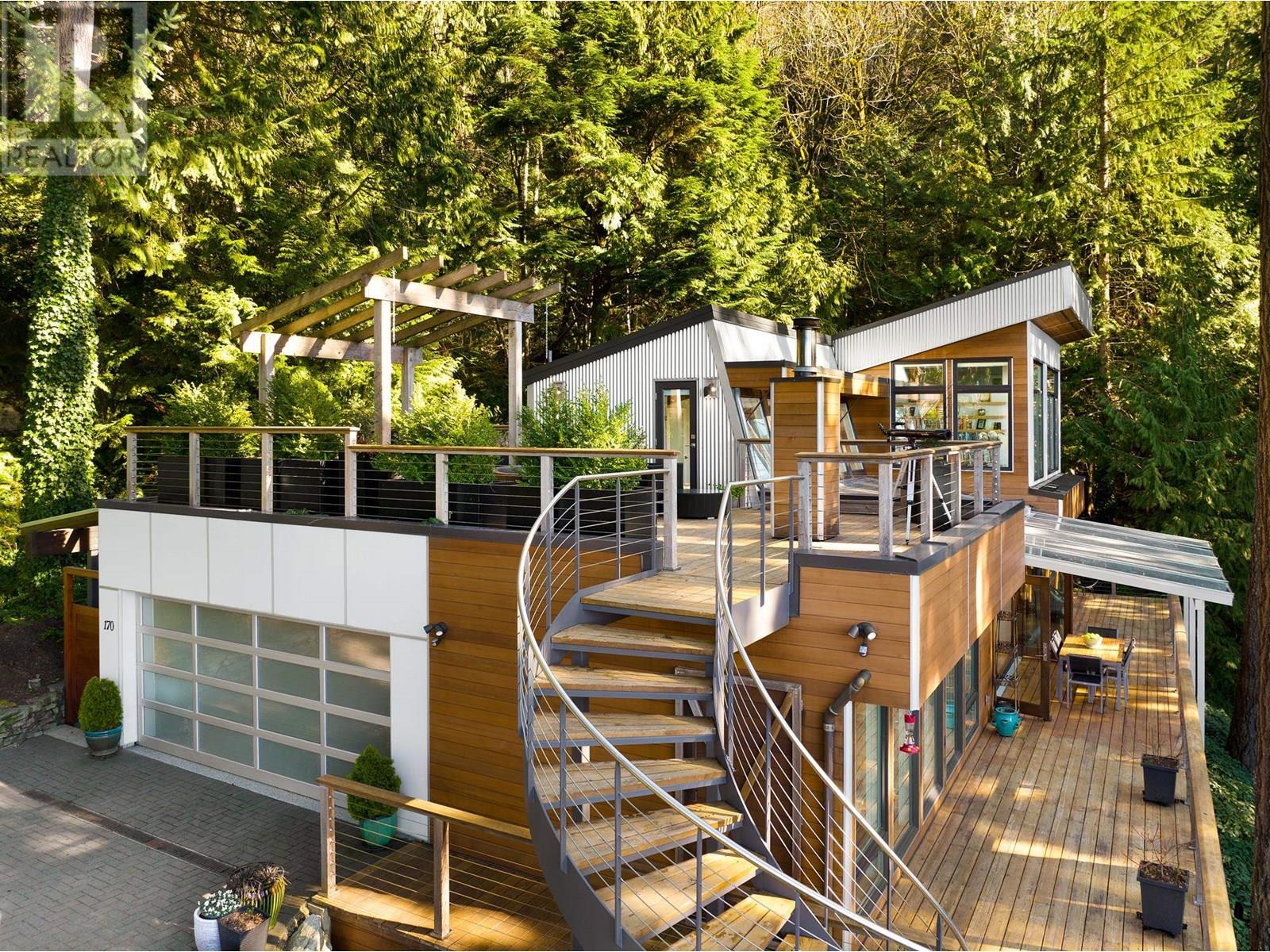 170 SUNSET DRIVE, Lions Bay