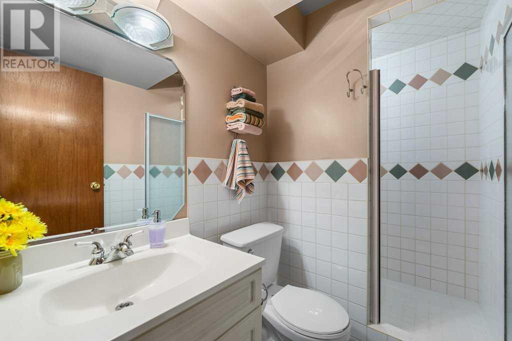 Single Family House Bungalow for Sale in  Grafton Drive SW Glamorgan Calgary 