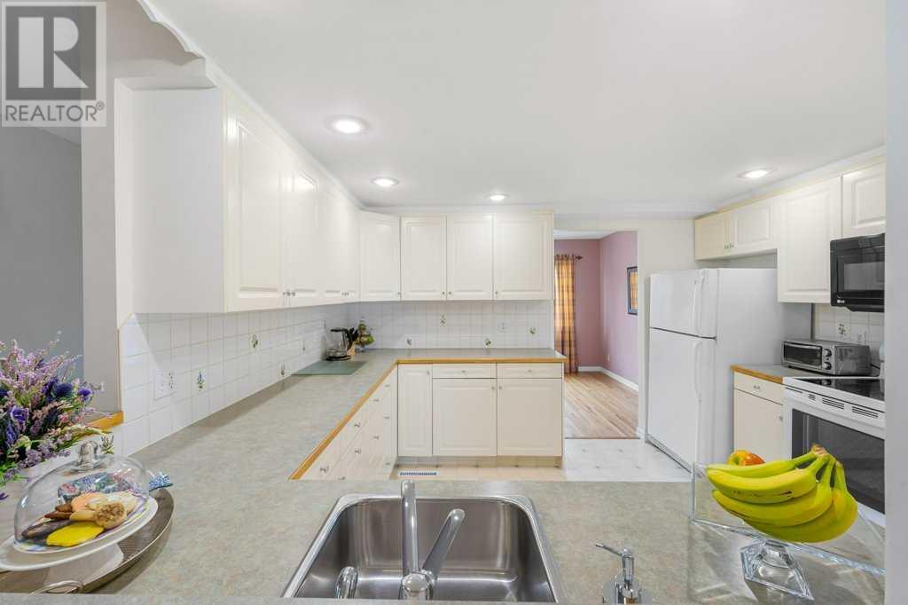Single Family House Bungalow for Sale in  Grafton Drive SW Glamorgan Calgary 