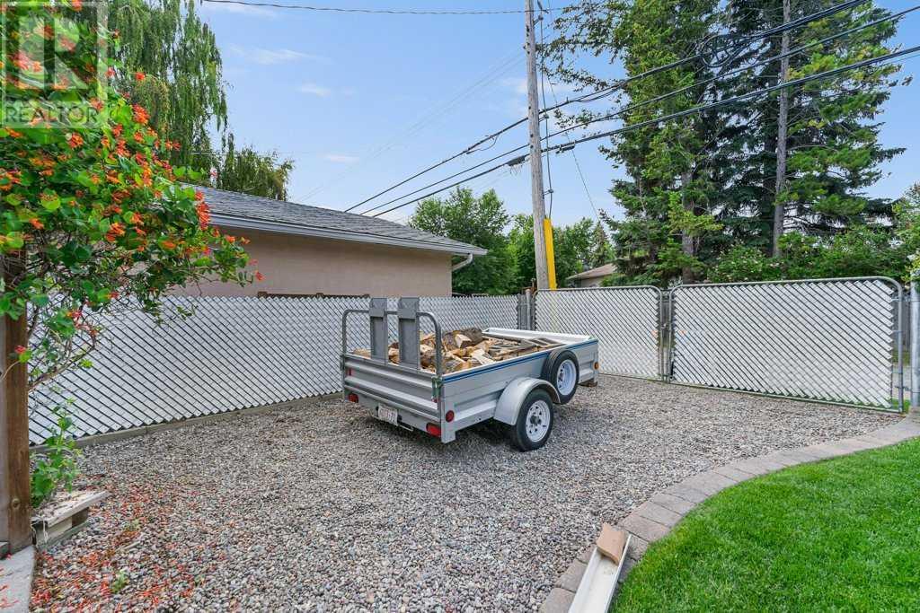 Single Family House Bungalow for Sale in  Grafton Drive SW Glamorgan Calgary 