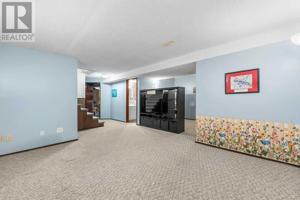 Single Family House Bungalow for Sale in  Grafton Drive SW Glamorgan Calgary 