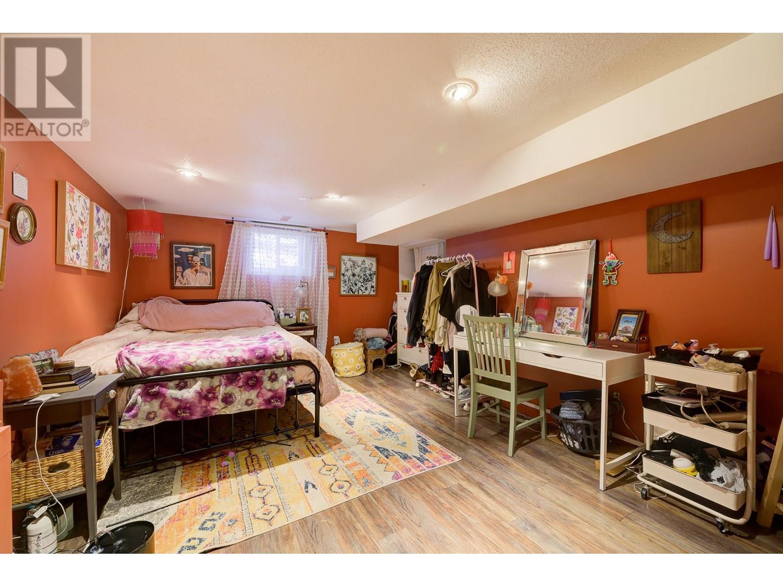 Photo 4 of 647 St Paul Street, Kamloops BC