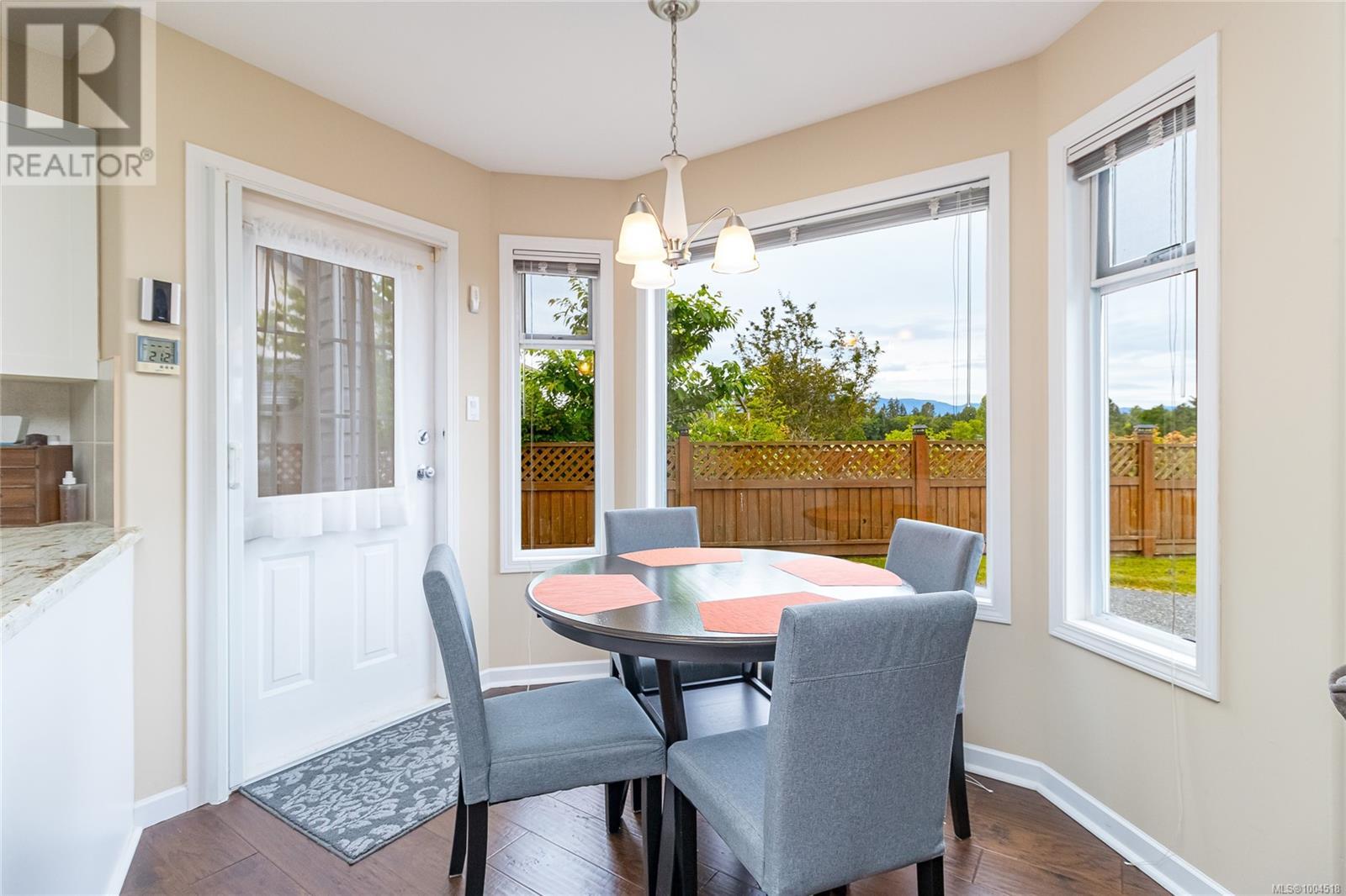 Photo 5 of 639 Eagle Tree Close, Parksville BC