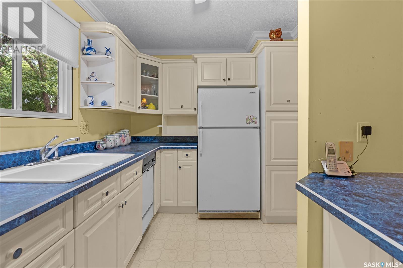Single Family House 2 Level for Sale in  Ryan ROAD Regina 