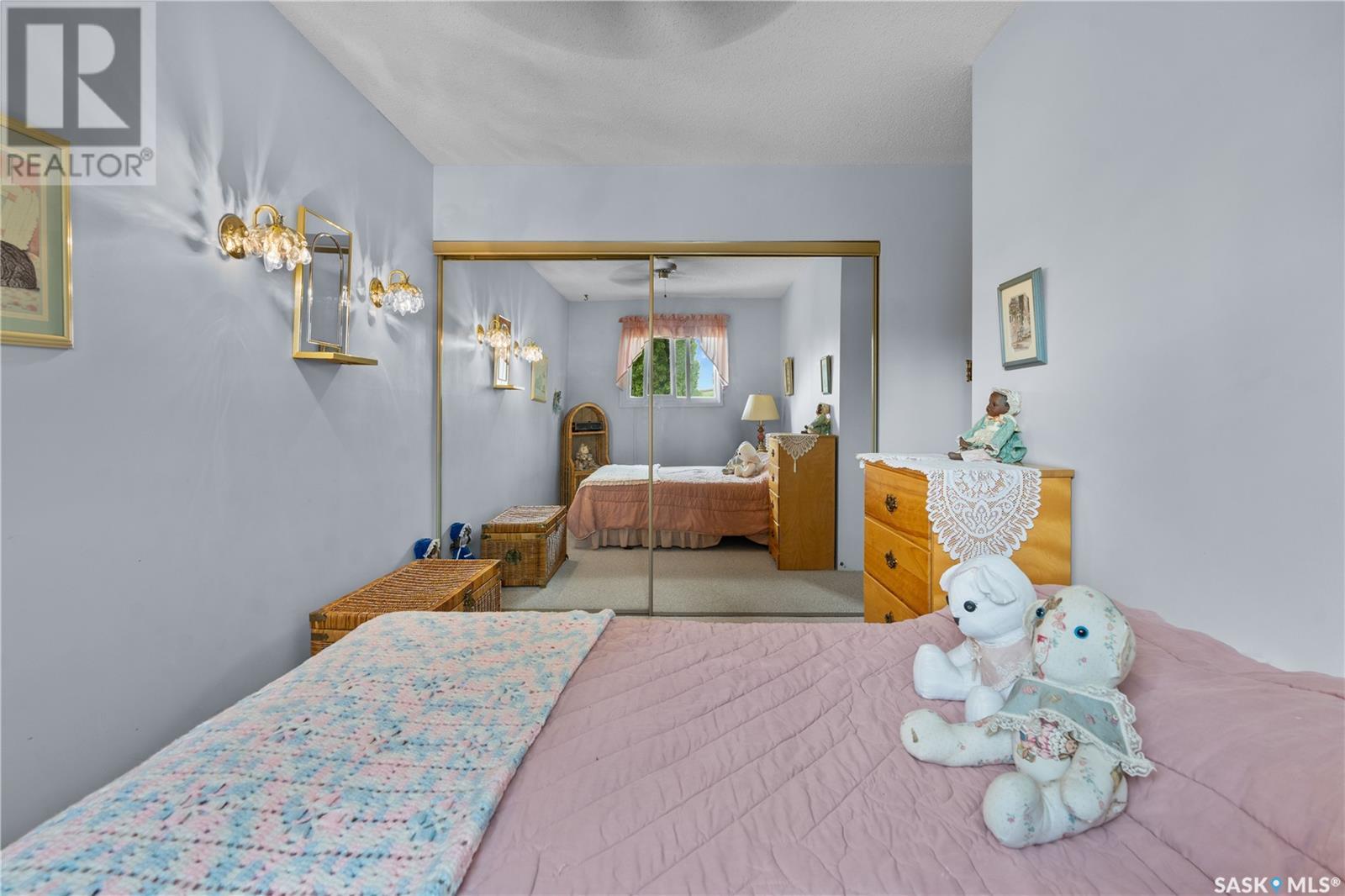 Single Family House 2 Level for Sale in  Ryan ROAD Regina 