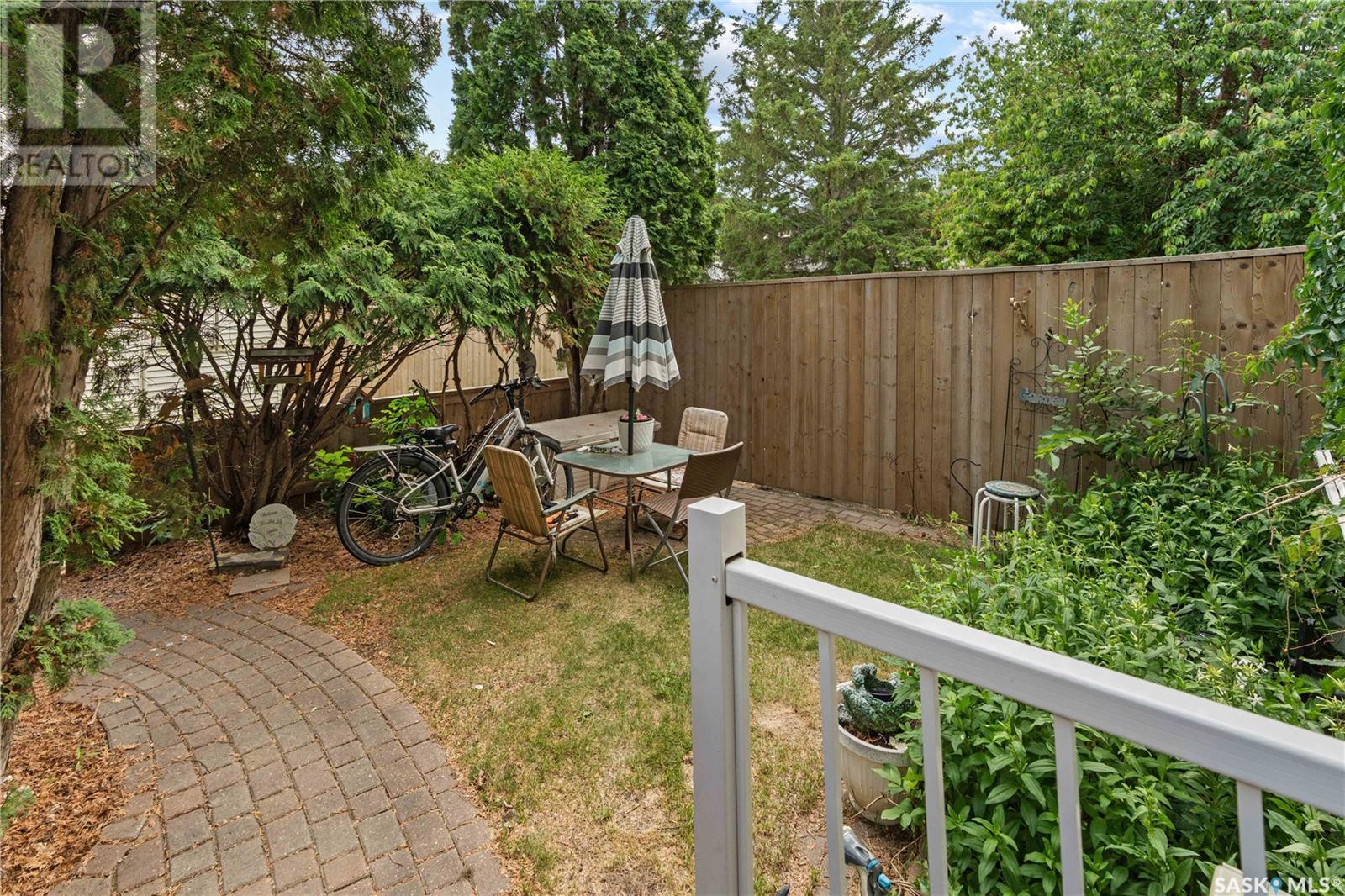 Single Family House 2 Level for Sale in  Ryan ROAD Regina 