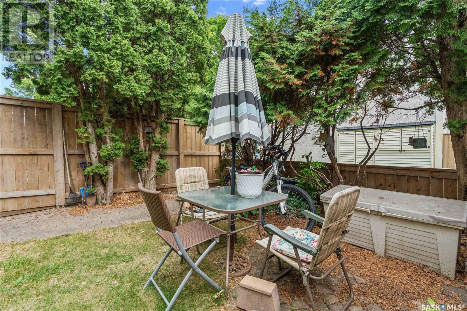 Single Family House 2 Level for Sale in  Ryan ROAD Regina 