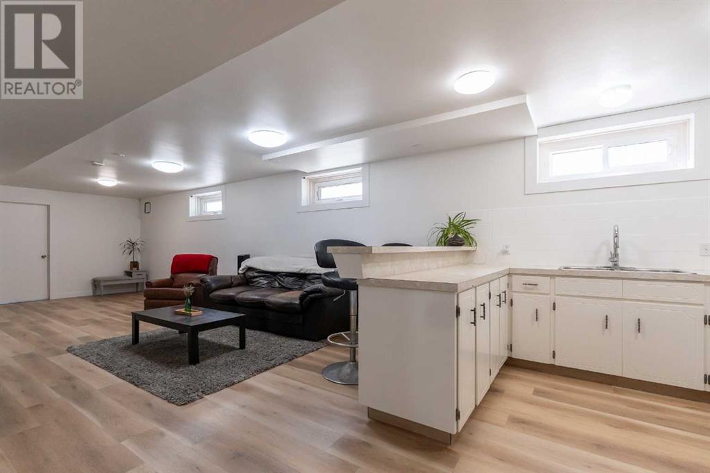 Single Family House Bungalow for Sale in   Street S Victoria Park Lethbridge 