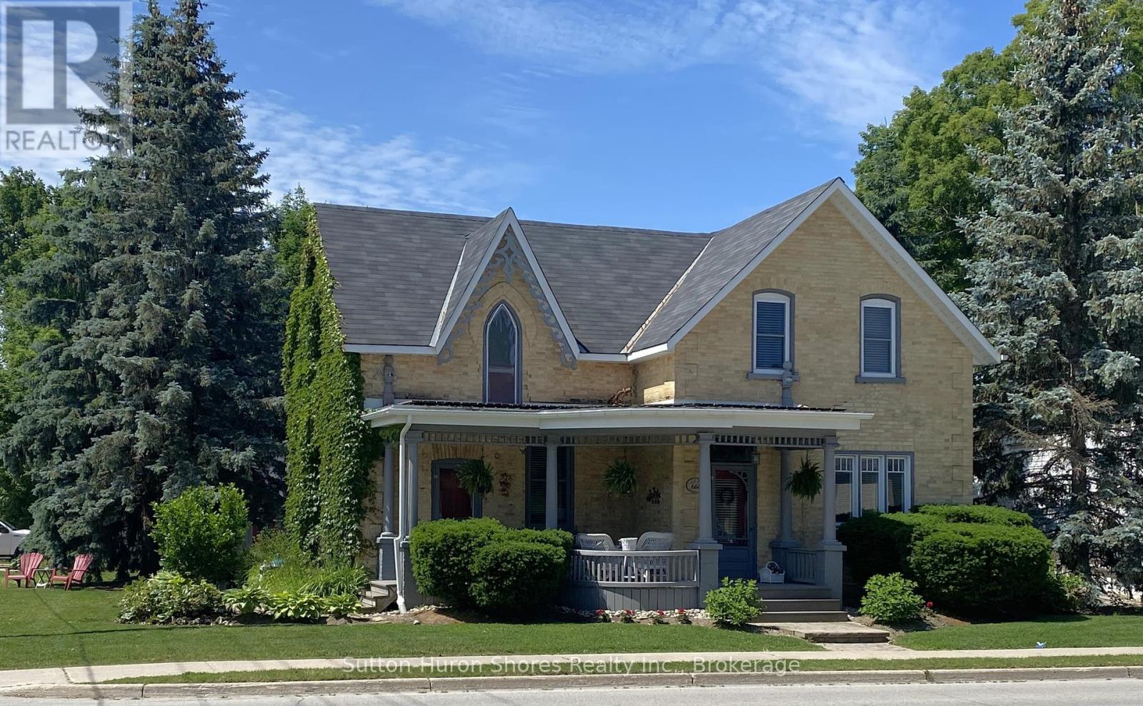 668 GUSTAVUS STREET - 1