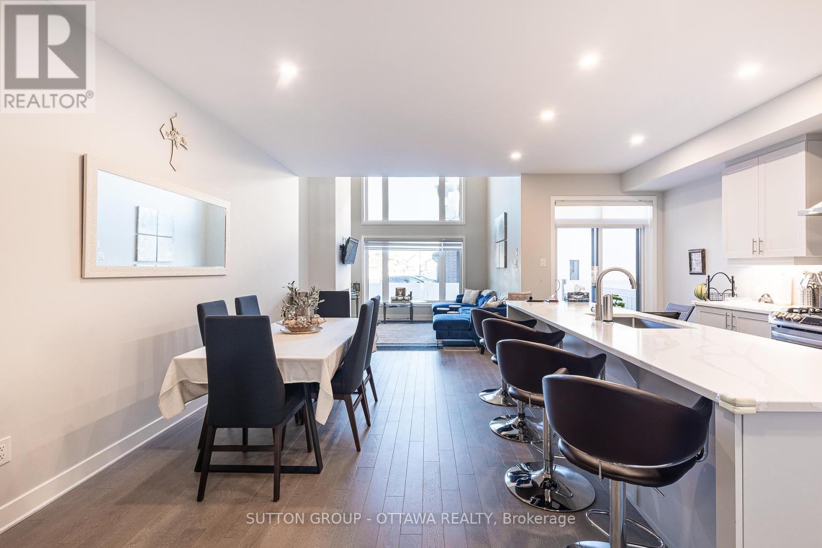 Photo 18 of 214 Big Dipper Street, Ottawa ON
