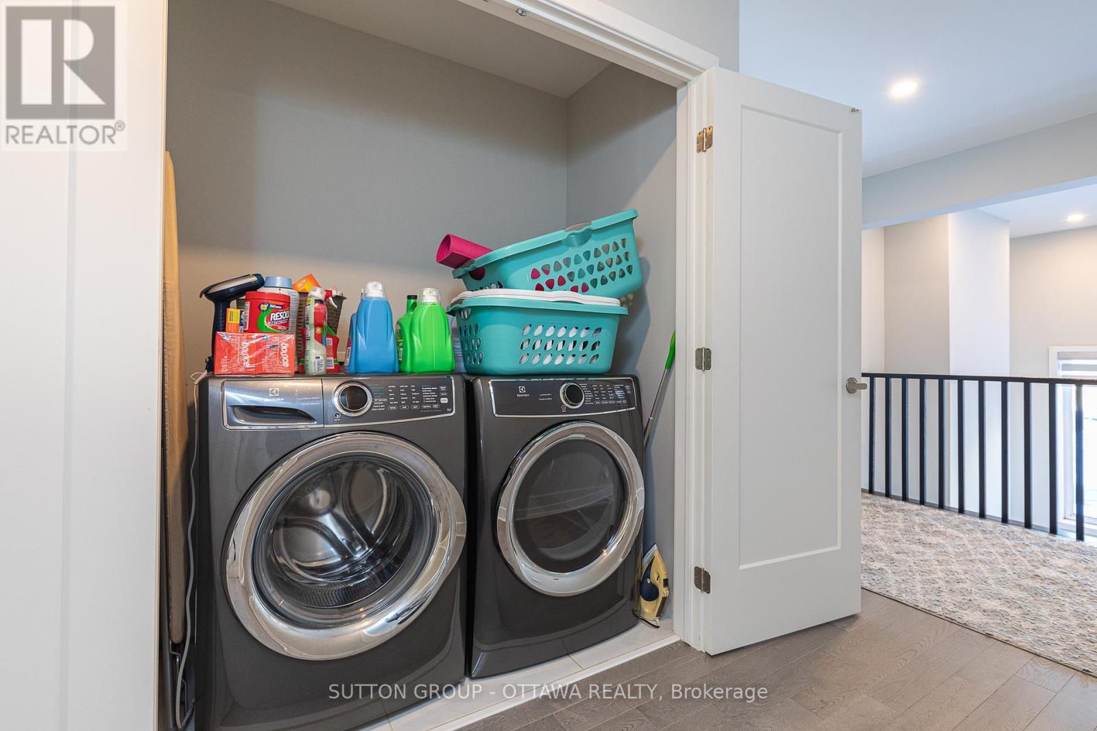 Photo 16 of 214 Big Dipper Street, Ottawa ON