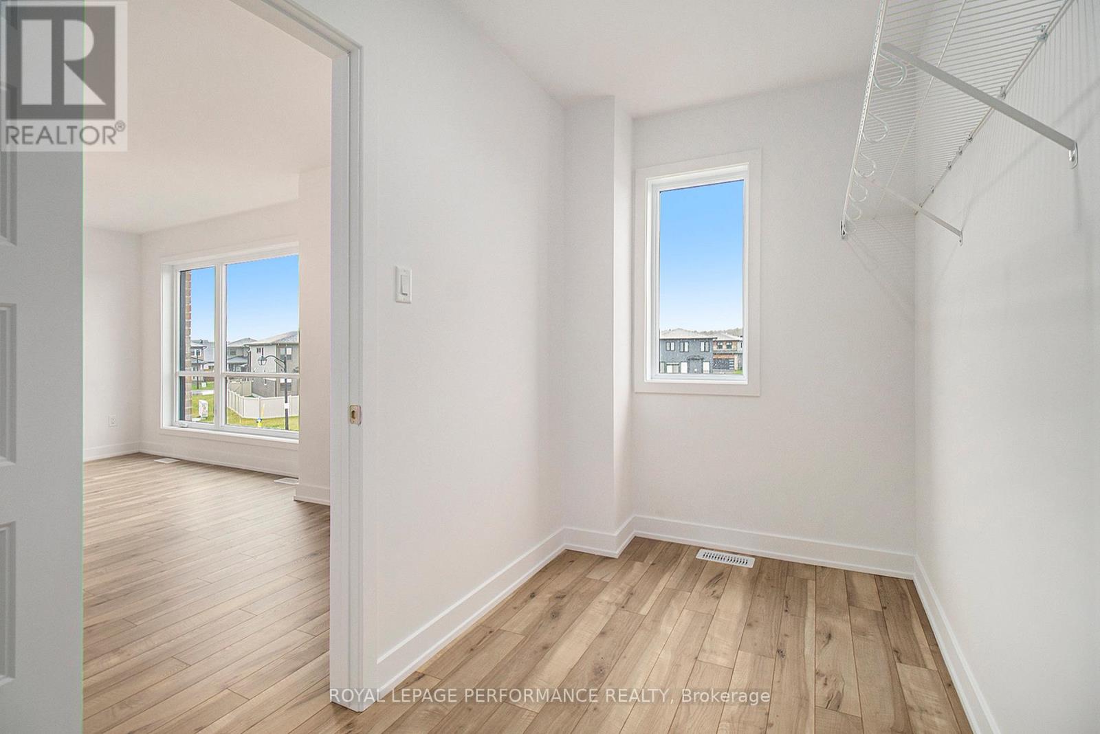 Photo 10 of 76 Rutile Street, Clarencerockland ON