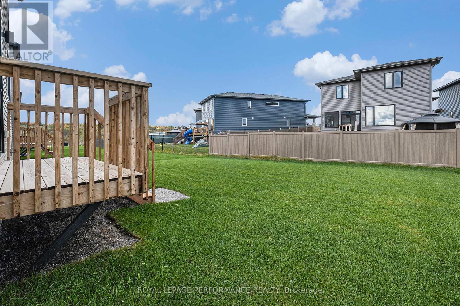 Photo 21 of 19 Rutile Street, Clarencerockland ON