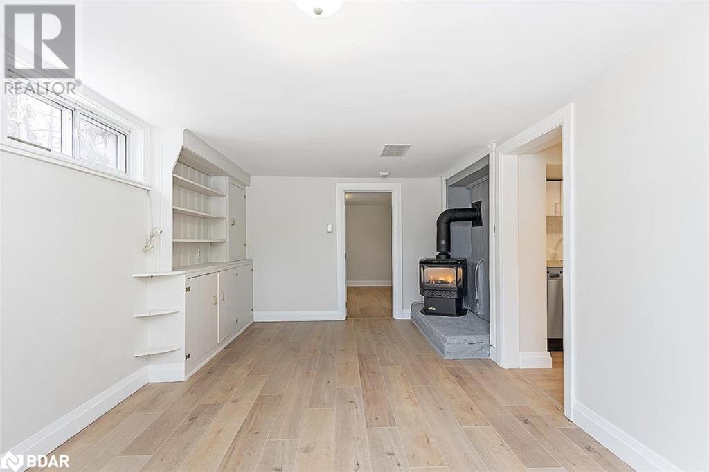 Photo 15 of 152 Owen Street, Barrie ON
