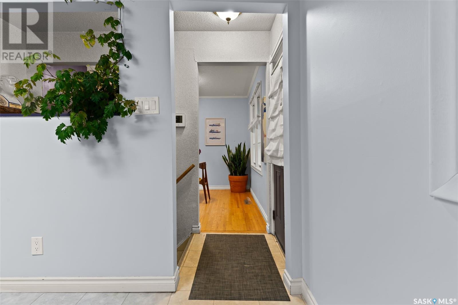 Photo 18 of 623 Broadway Avenue E, Regina SK
