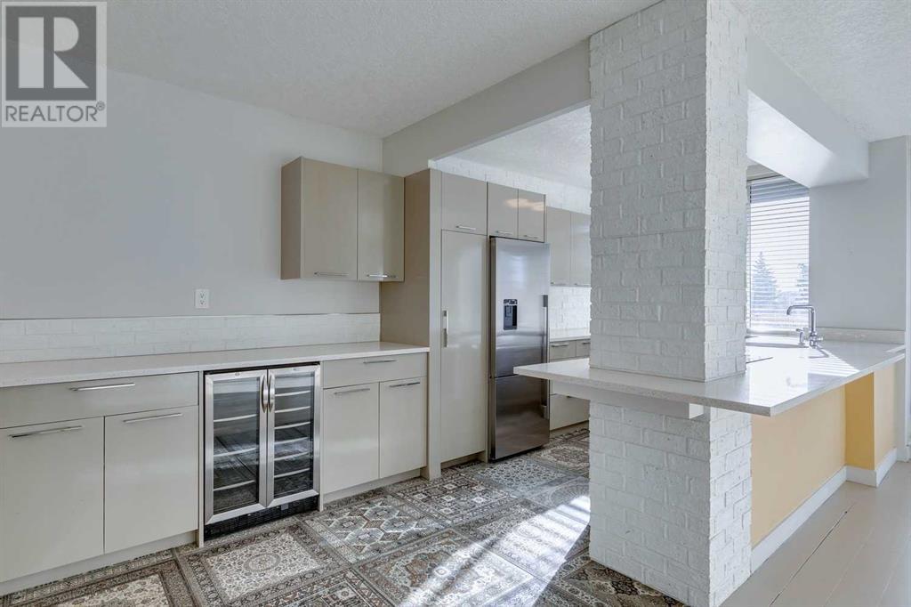 Single Family House for Sale in   Rideau Place SW Rideau Park Calgary 
