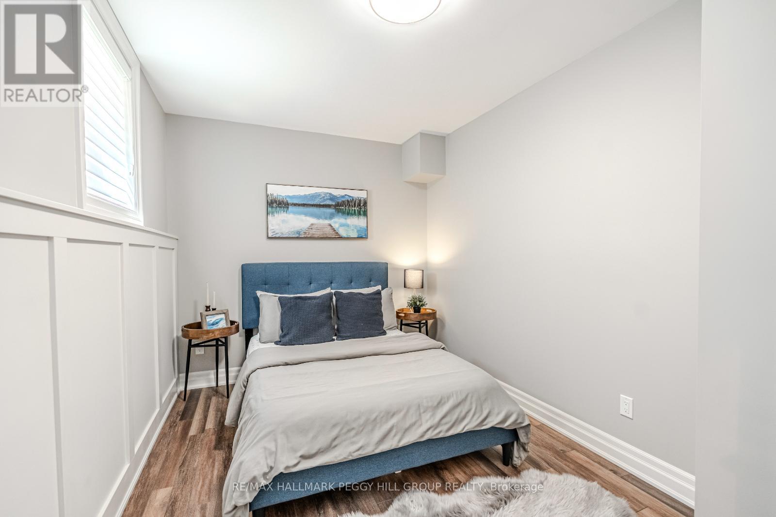 Photo 19 of 23 Curtis Way, Springwater ON