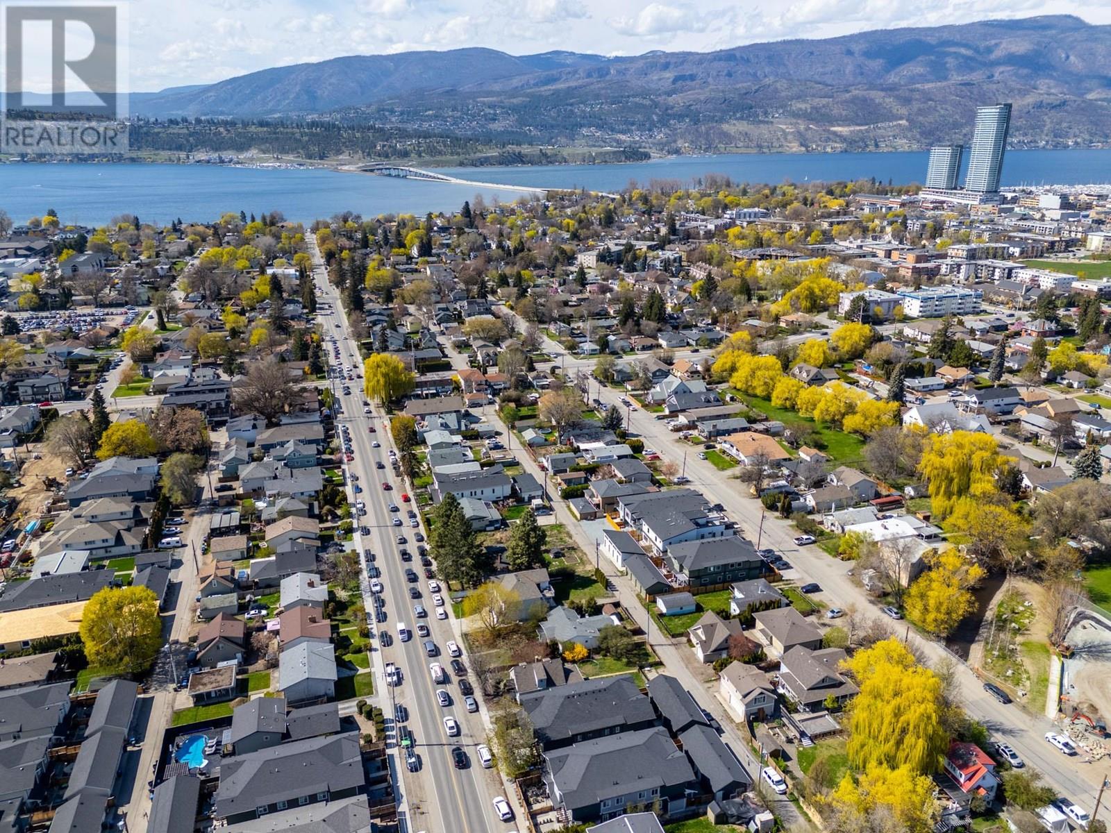  790 Cadder Avenue, Kelowna