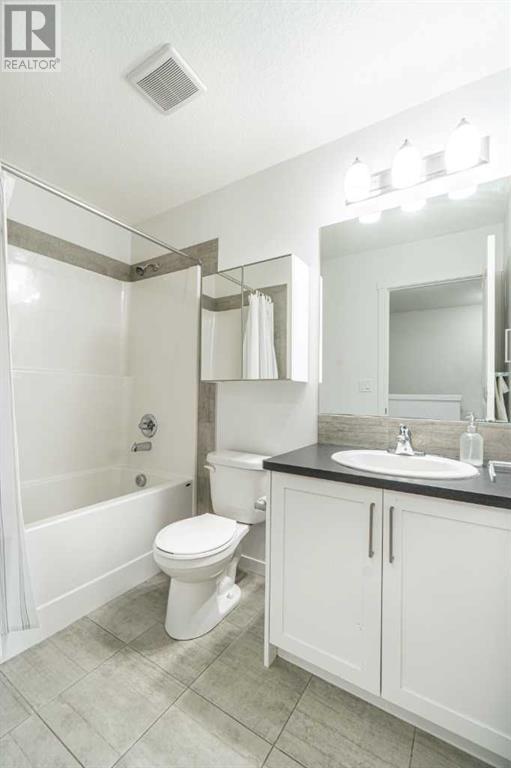 Single Family House for Sale in  Legacy Village Way SE Legacy Calgary 