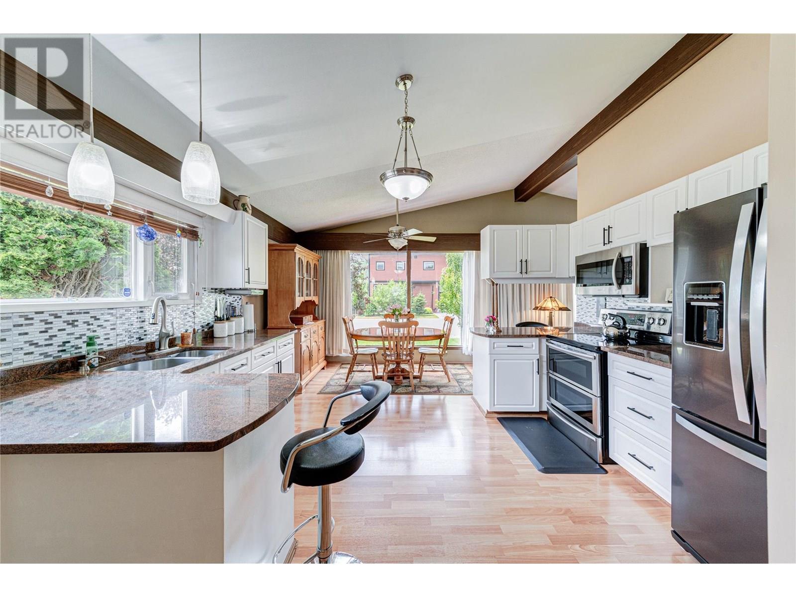 1202 6TH Avenue, Fernie