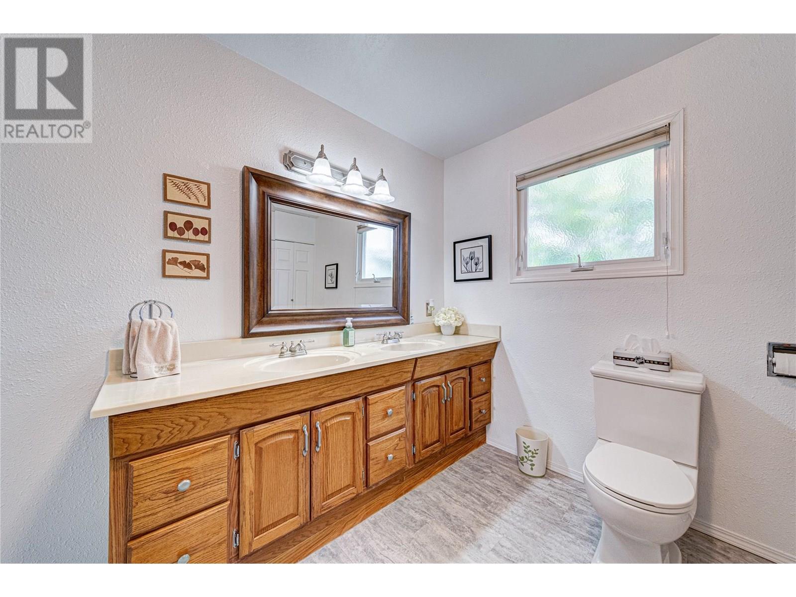 1202 6TH Avenue, Fernie
