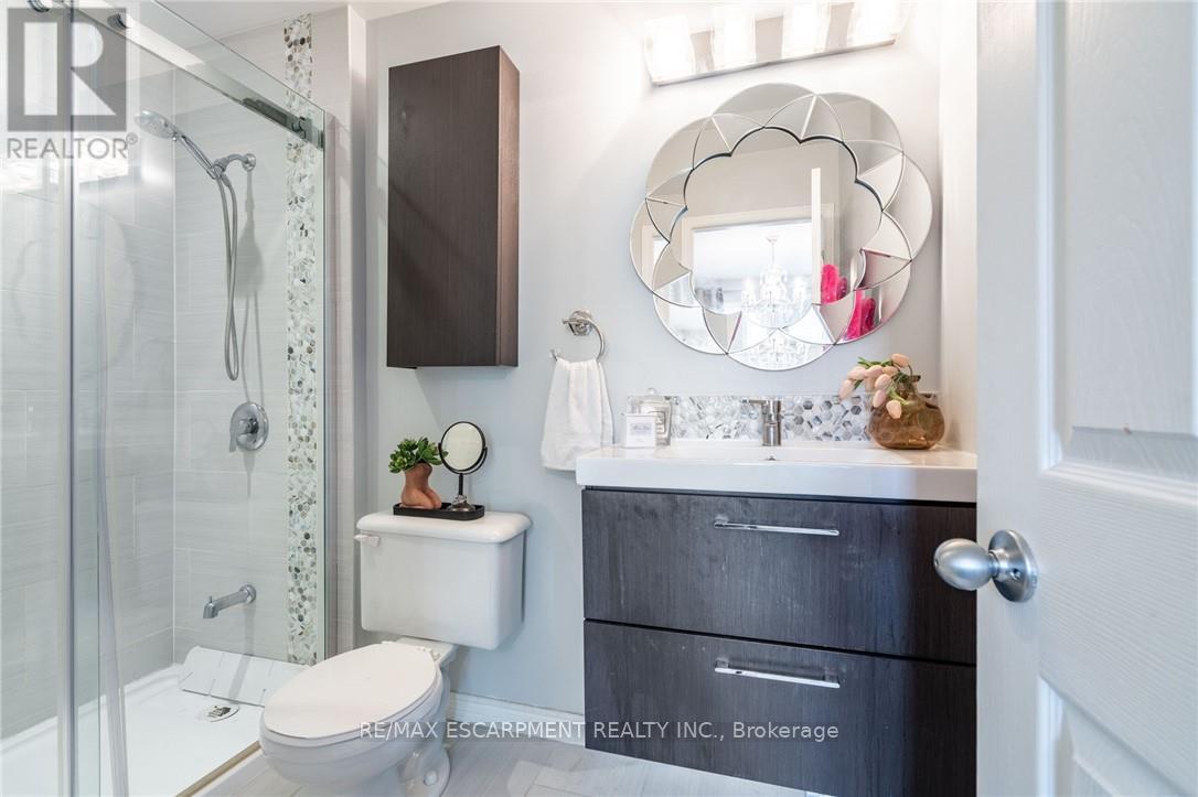 Photo 25 of 24 100 Vineberg Drive, Hamilton ON