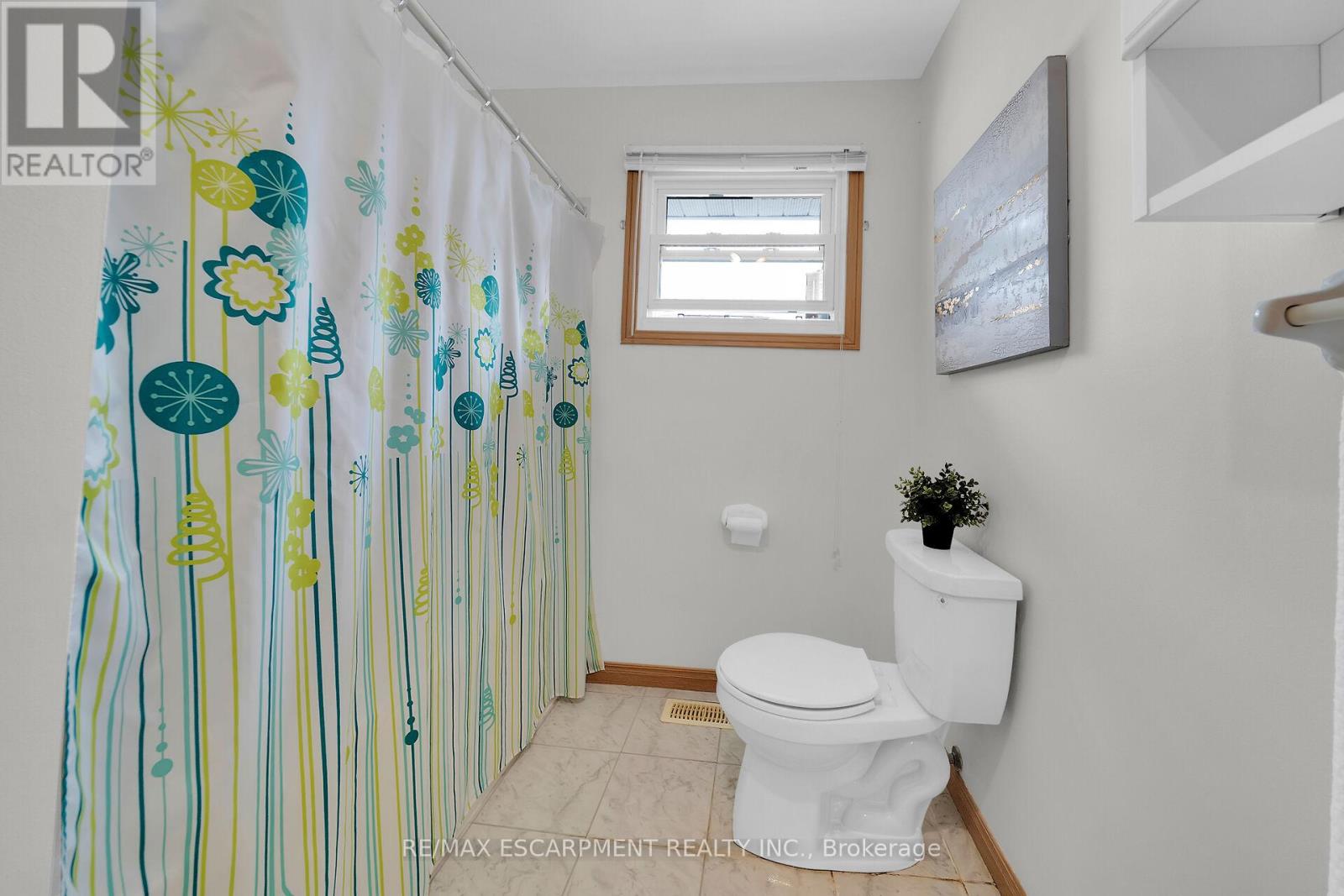 Photo 1 of 150 Victoria Street, Norfolk ON