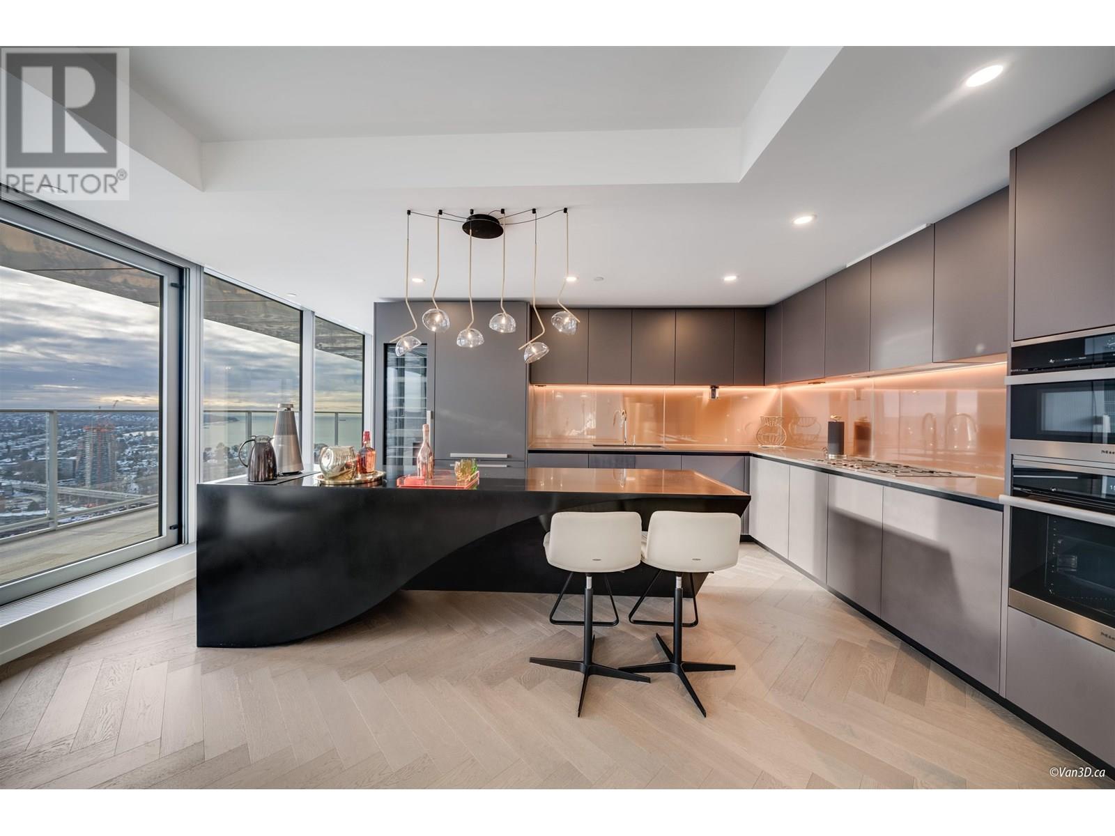 Photo 13 of 4701 1480 Howe Street, Vancouver BC