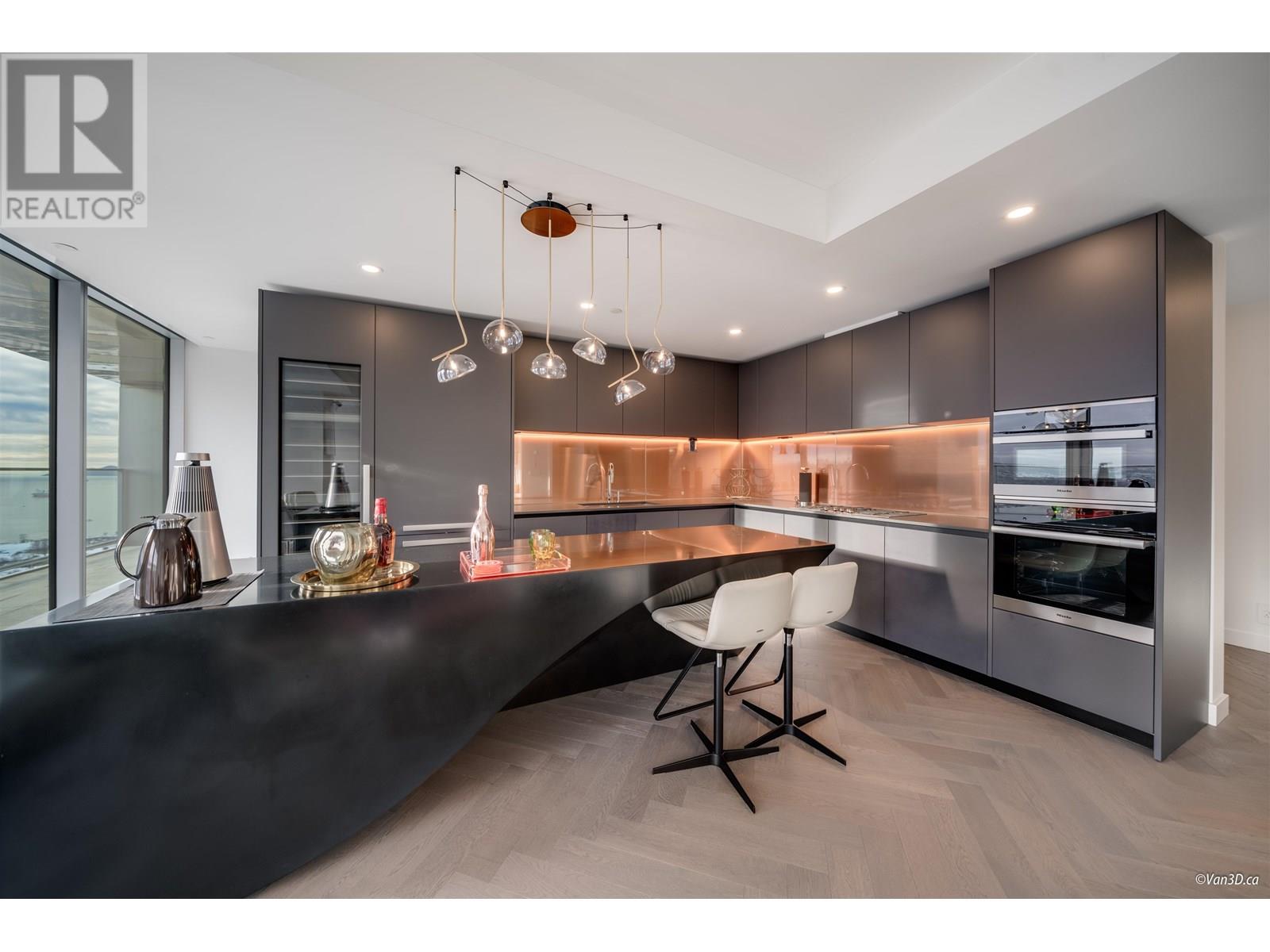 Photo 14 of 4701 1480 Howe Street, Vancouver BC