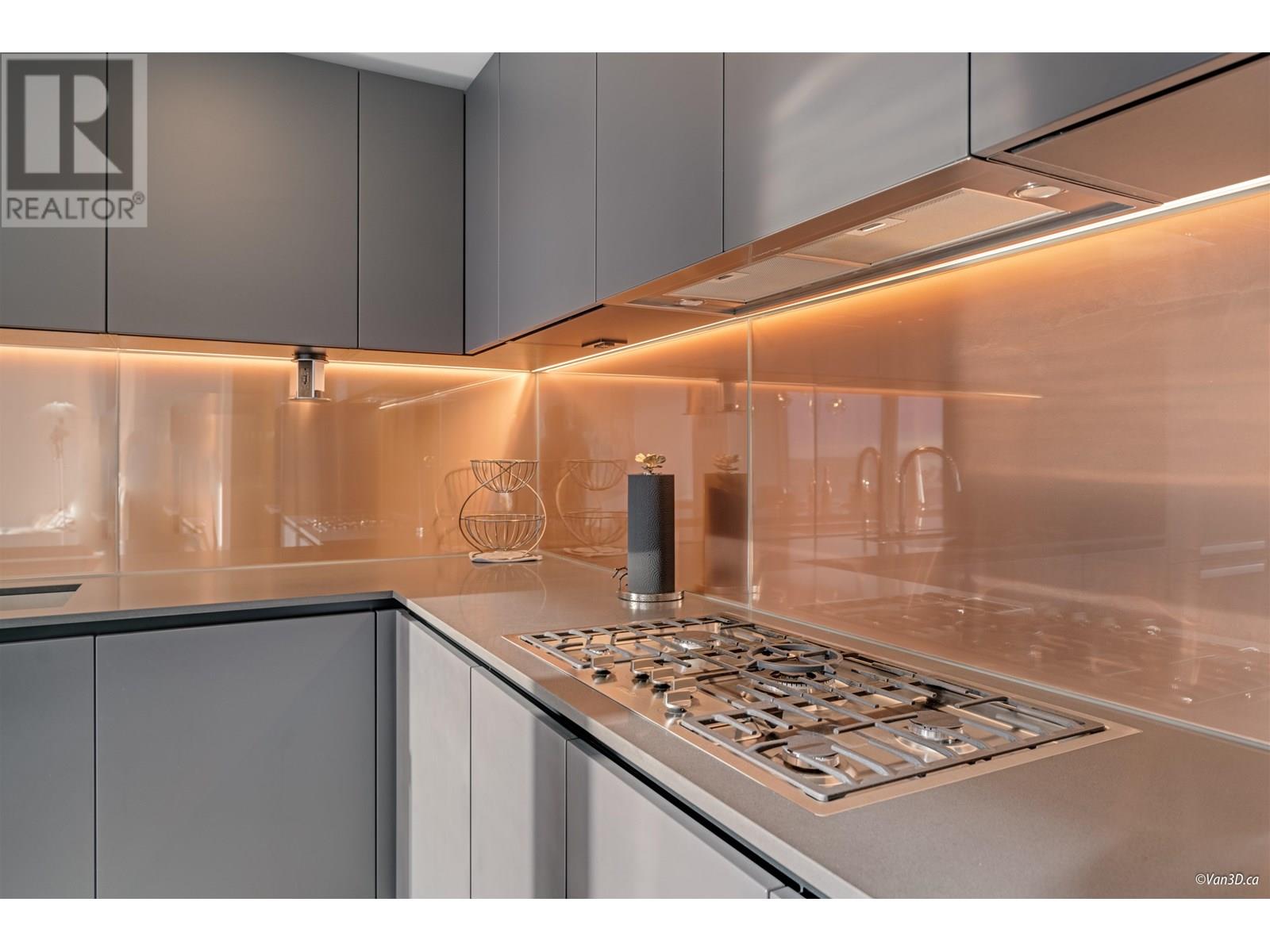 Photo 15 of 4701 1480 Howe Street, Vancouver BC