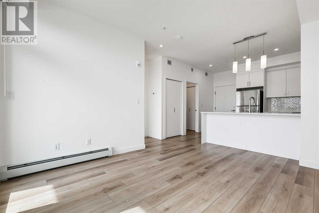 Single Family House Low rise for Sale in   Spring Creek Common SW Springbank Hill Calgary 
