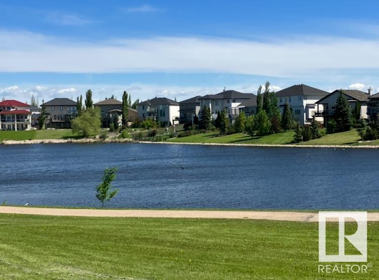 Photo 12 of 7 13808 155 Av Nw, Edmonton AB