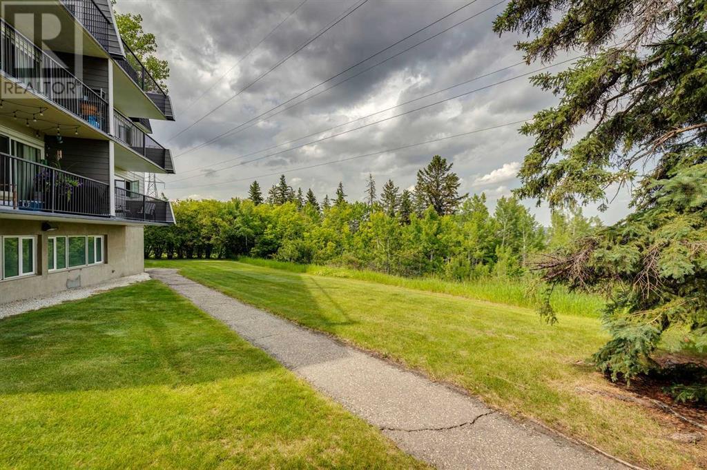 Single Family House for Sale in   Cedar Crescent SW Spruce Cliff Calgary 