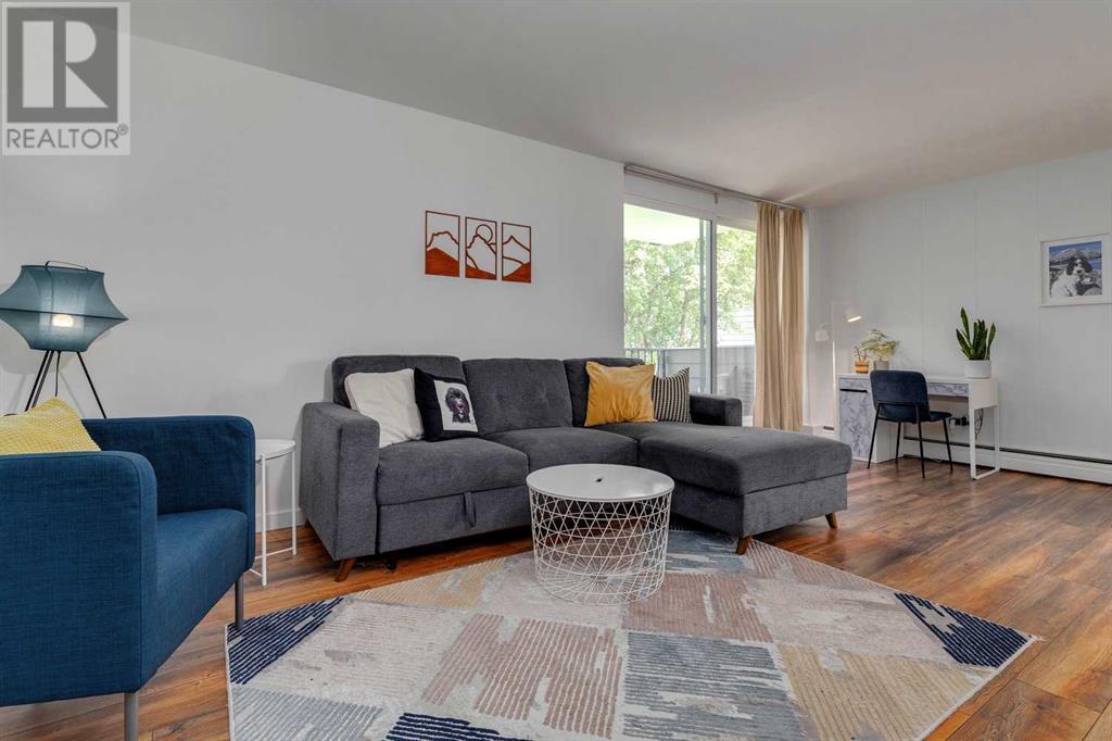 Single Family House for Sale in   Cedar Crescent SW Spruce Cliff Calgary 