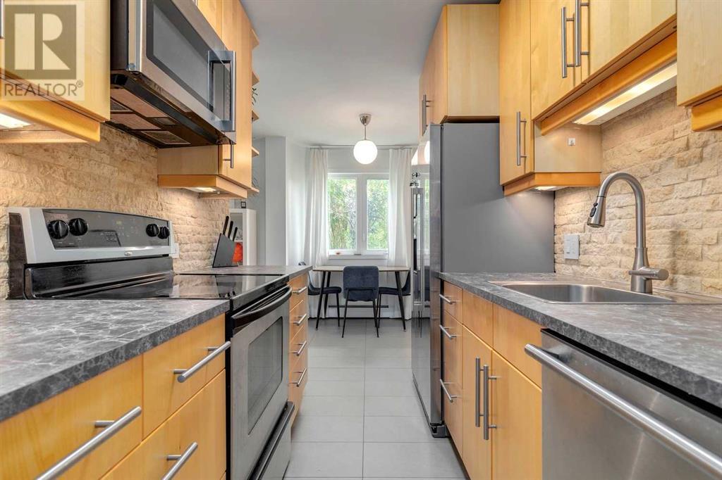 Single Family House for Sale in   Cedar Crescent SW Spruce Cliff Calgary 