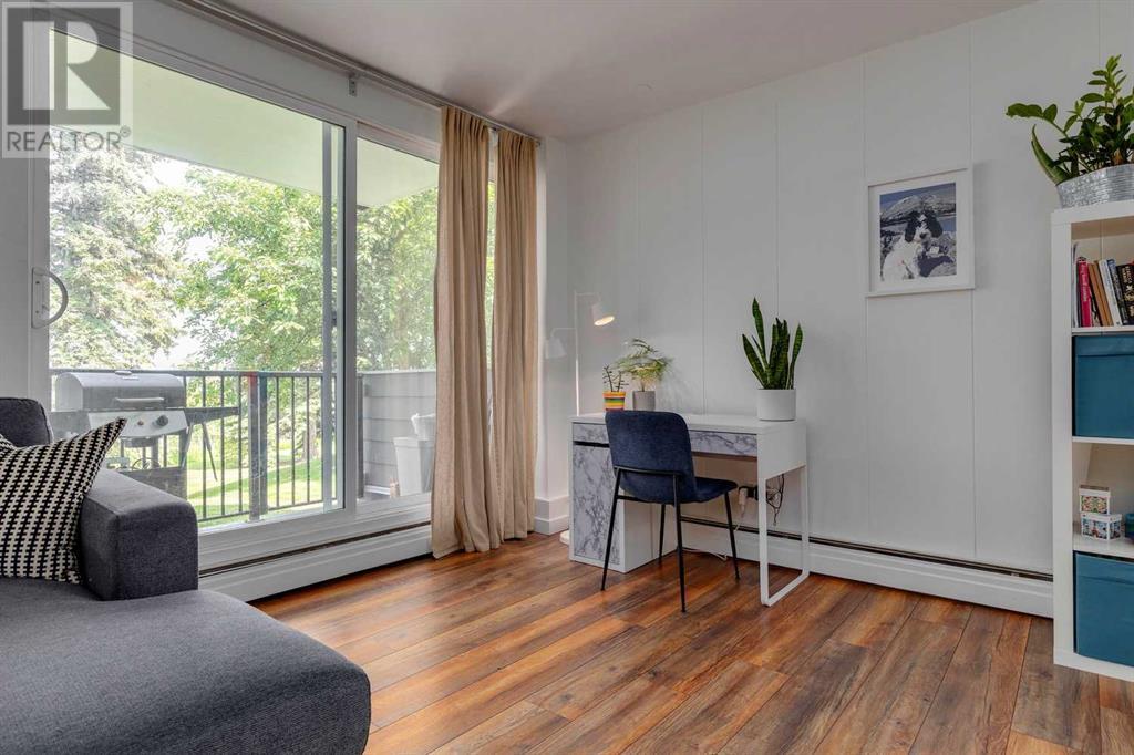 Single Family House for Sale in   Cedar Crescent SW Spruce Cliff Calgary 