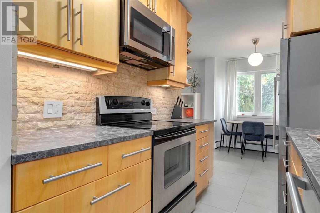Single Family House for Sale in   Cedar Crescent SW Spruce Cliff Calgary 