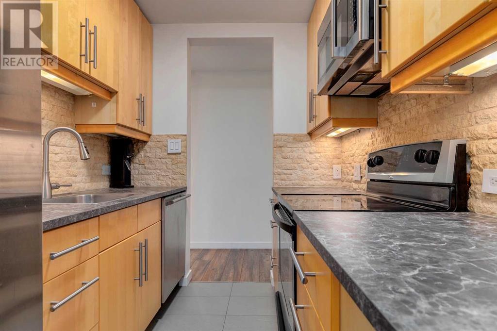 Single Family House for Sale in   Cedar Crescent SW Spruce Cliff Calgary 