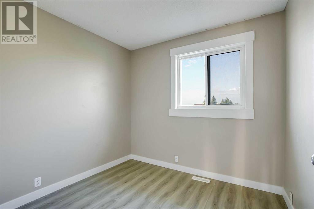 Single Family House for Sale in  Martin Crossing Court NE Martindale Calgary 