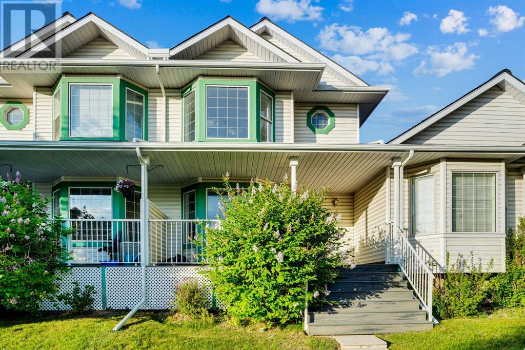 Single Family House for Sale in  Martin Crossing Court NE Martindale Calgary 